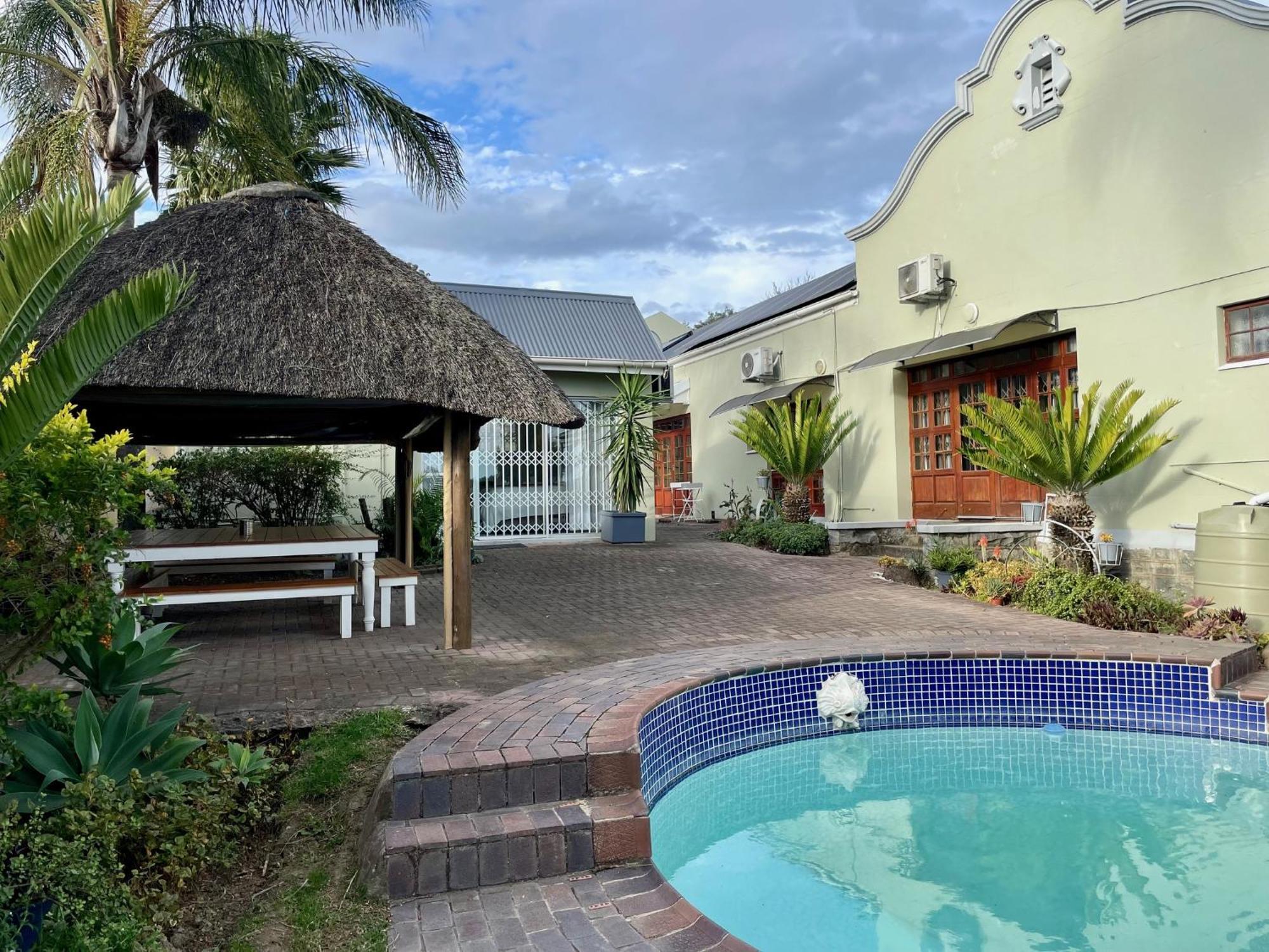 Dreamers Guesthouse - No Loadshedding King William's Town Exteriör bild