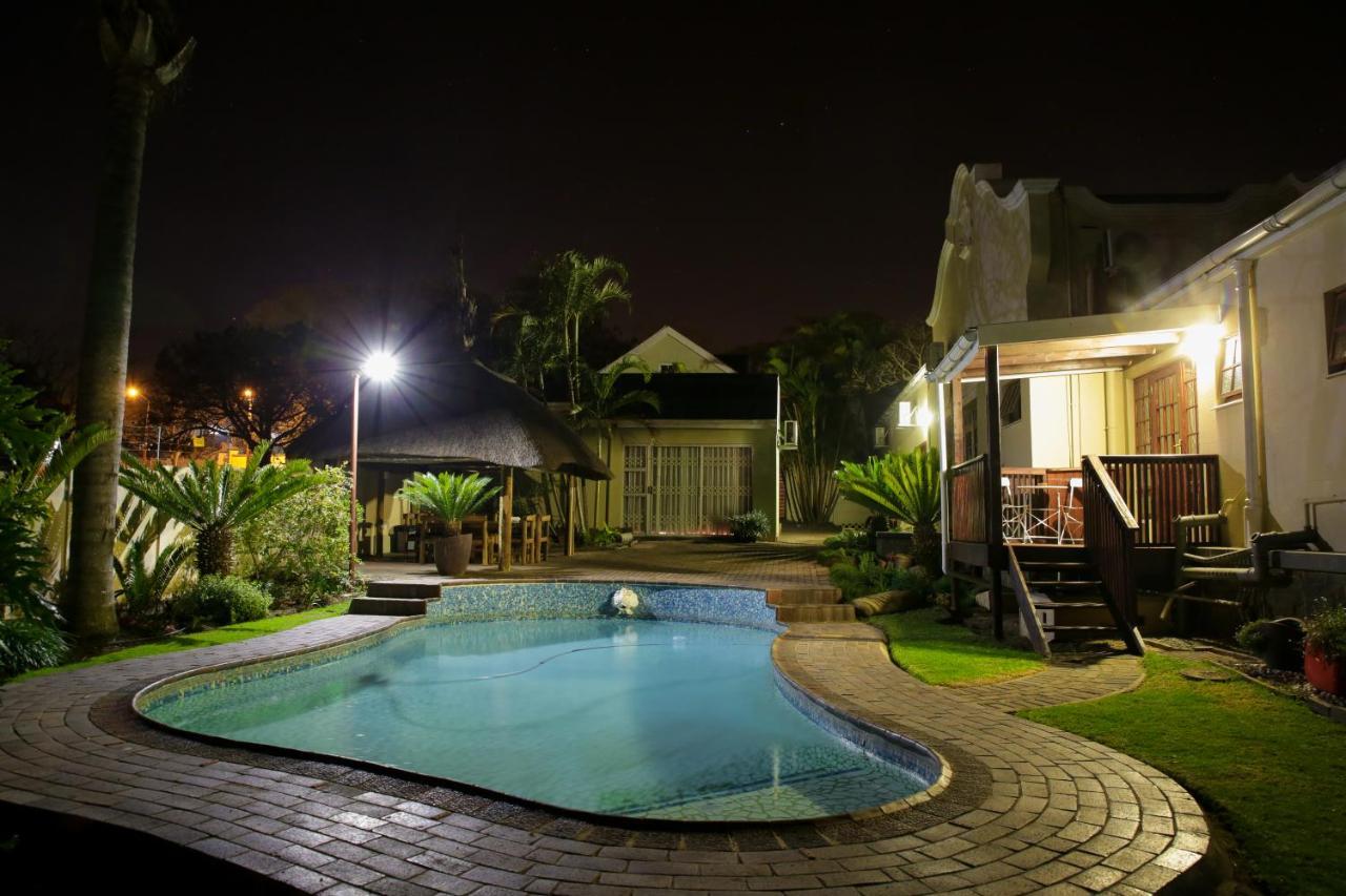 Dreamers Guesthouse - No Loadshedding King William's Town Exteriör bild